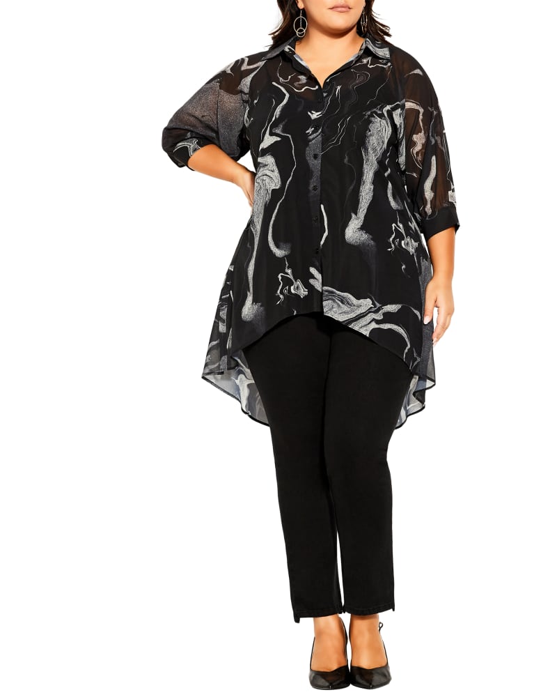 Front of a model wearing a size XXS TOP LIVA in Dark Elements by City Chic. | dia_product_style_image_id:256414